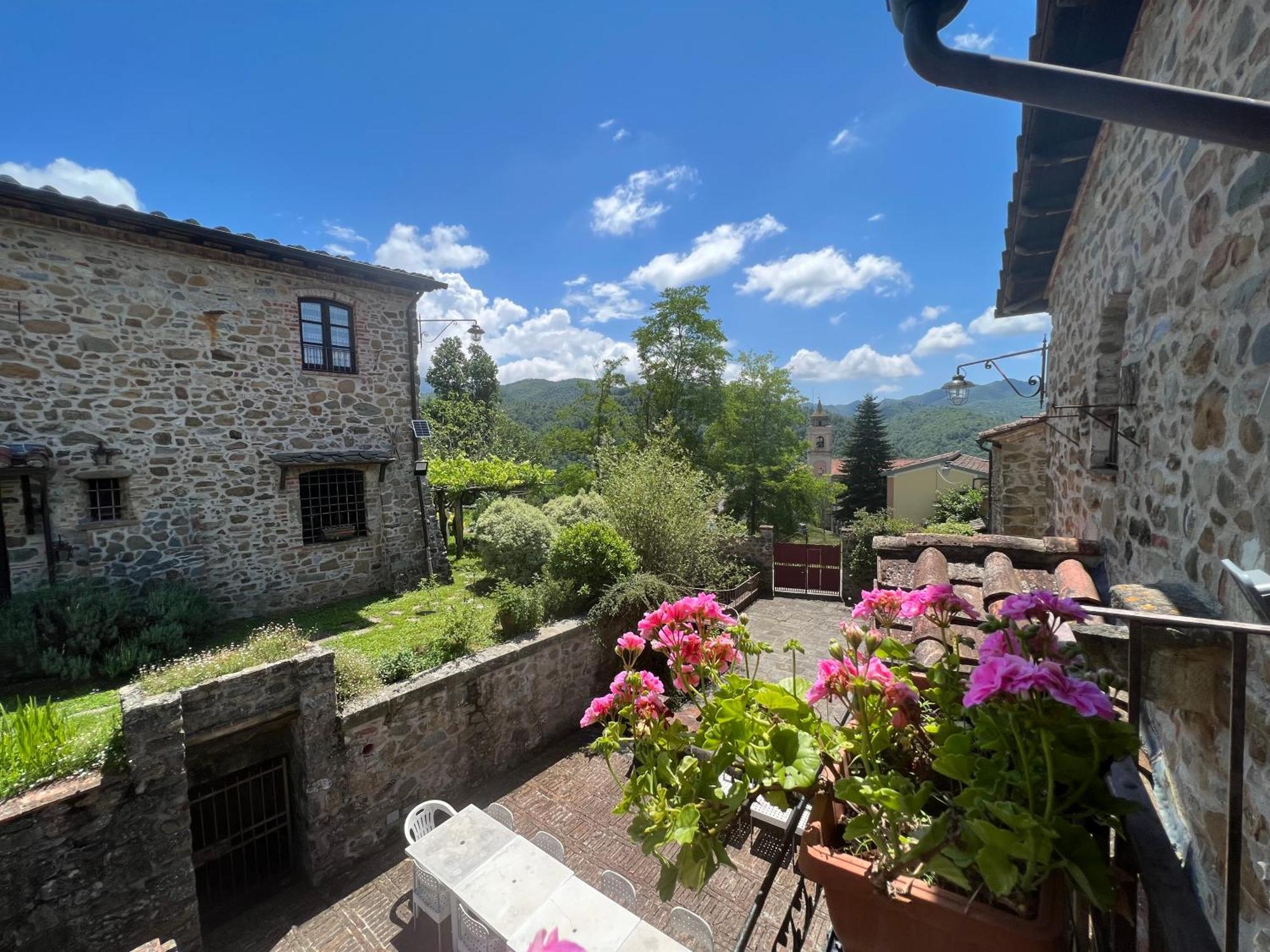 Podere Beatrice 20 Pax By Villasretreats Bardine di San Terenzo Kültér fotó
